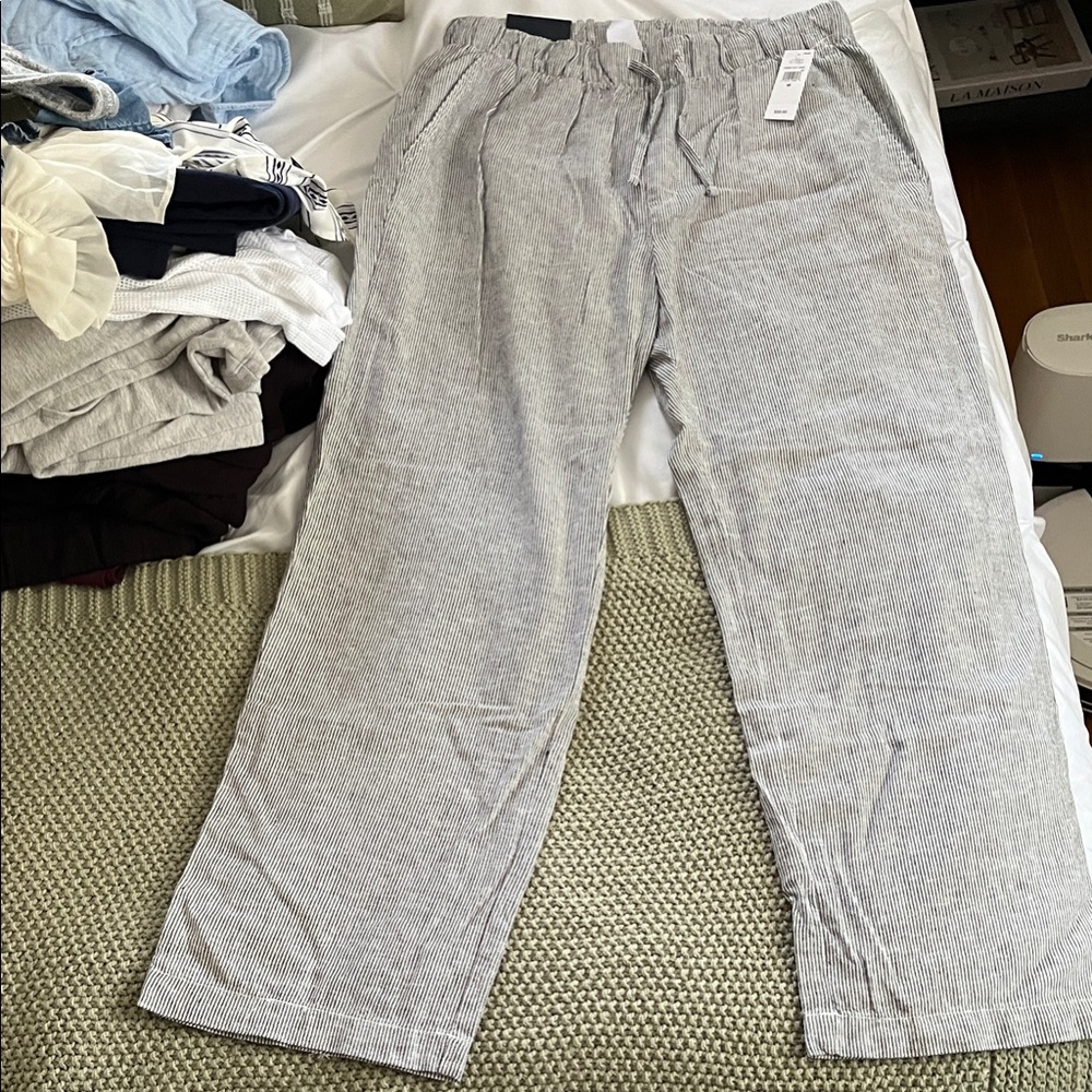 Linen Striped Gray Pants
